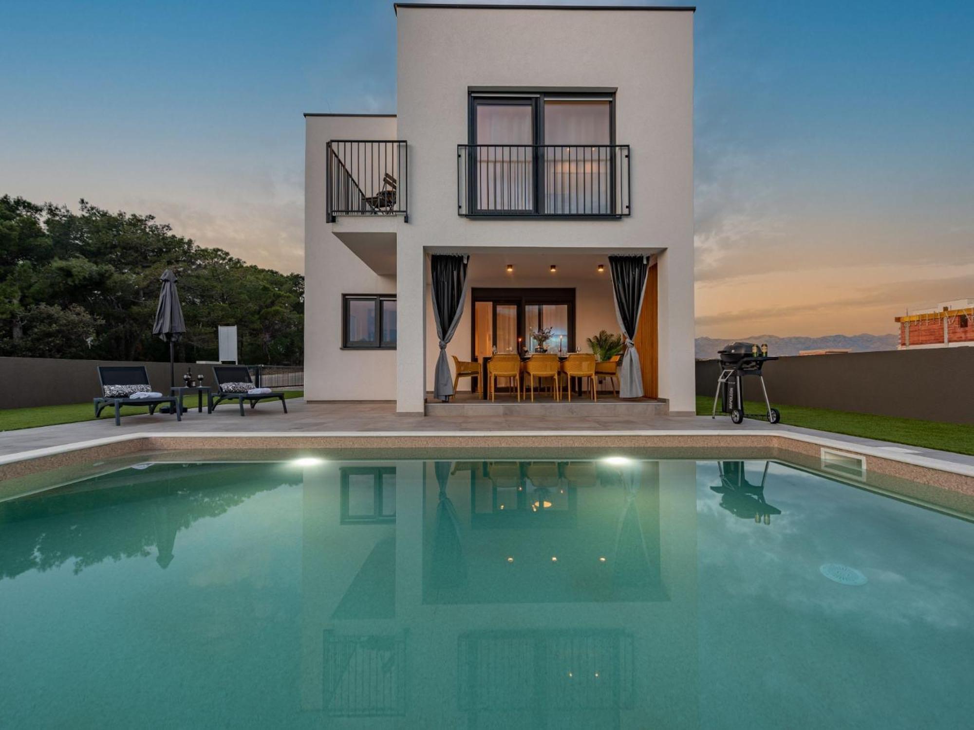 Brand New 'maslina' With Pool * Povljana