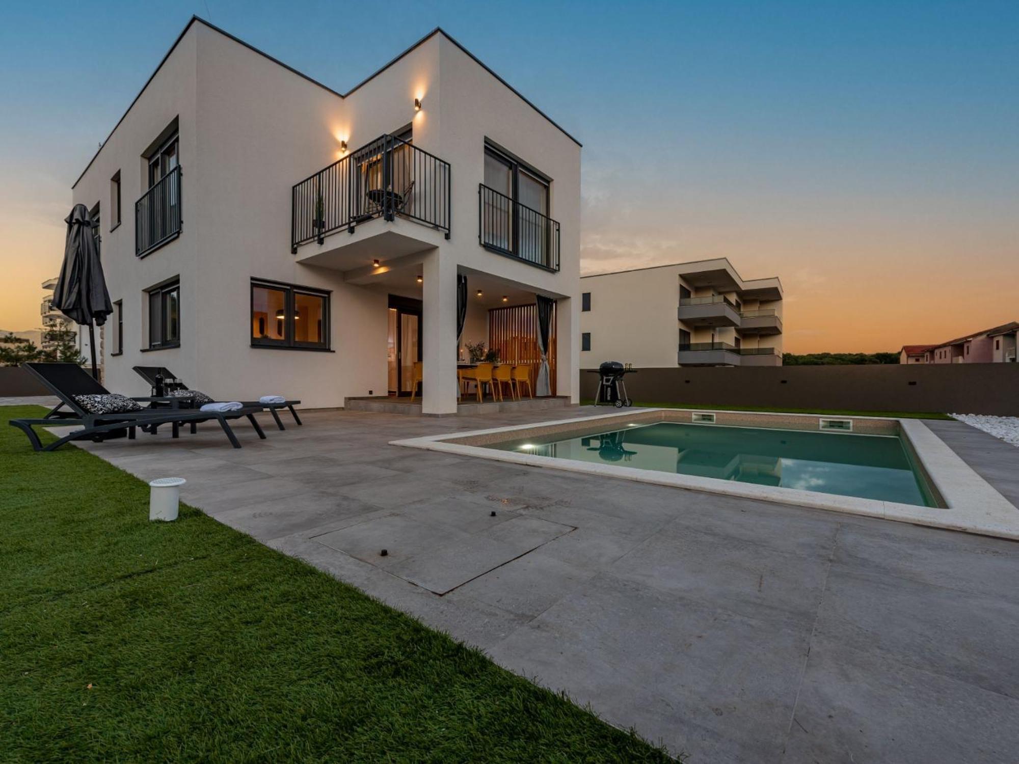Brand New 'maslina' With Pool Povljana